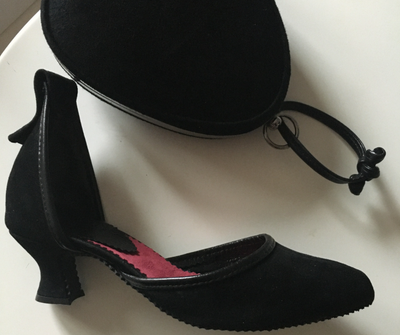 IN MY SHOES BY MBR - Martyn Gerrard